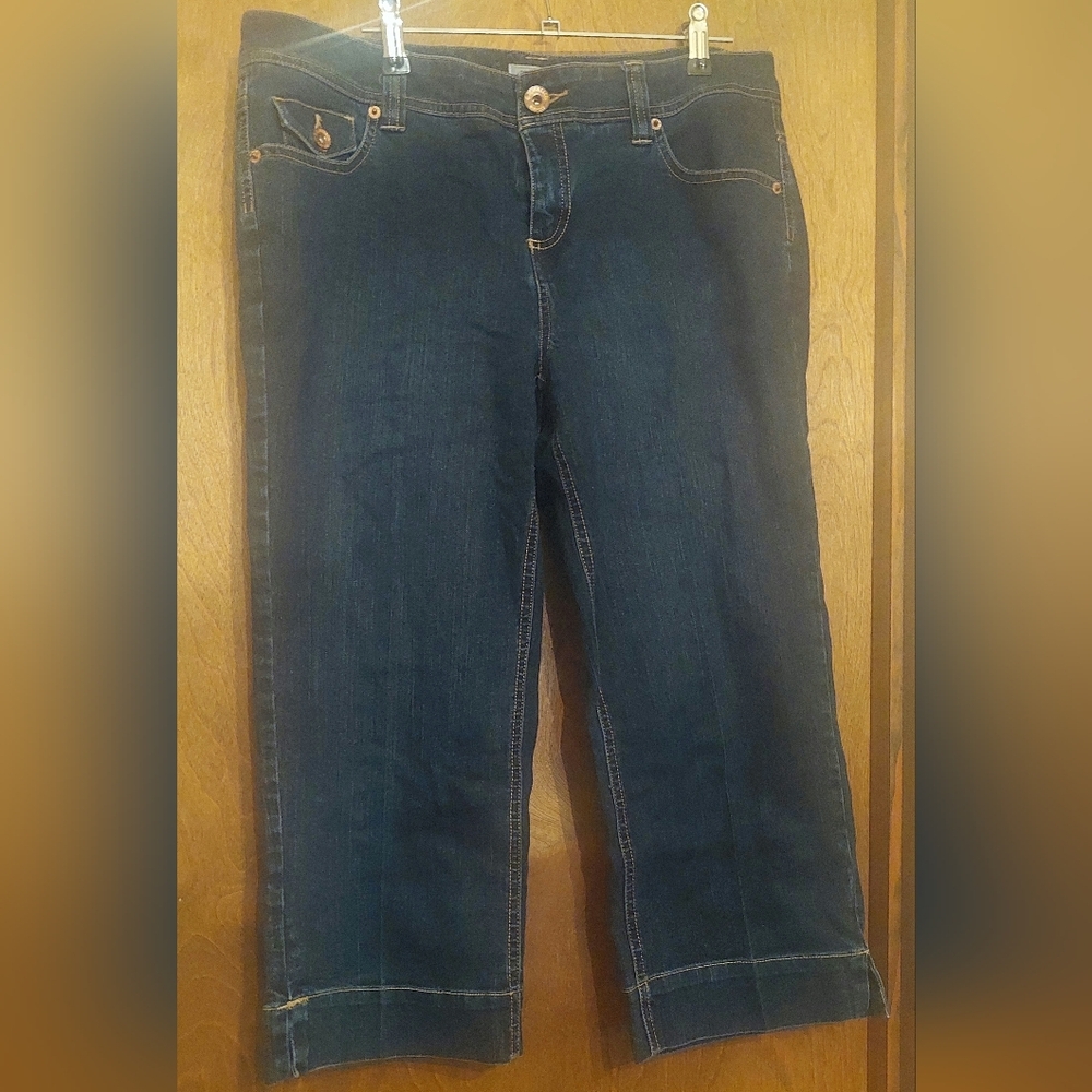 Bass Dark Blue Capri Denim Jeans 17" Wide